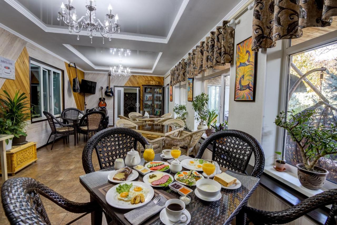 Kausar Hotel 비슈케크 외부 사진