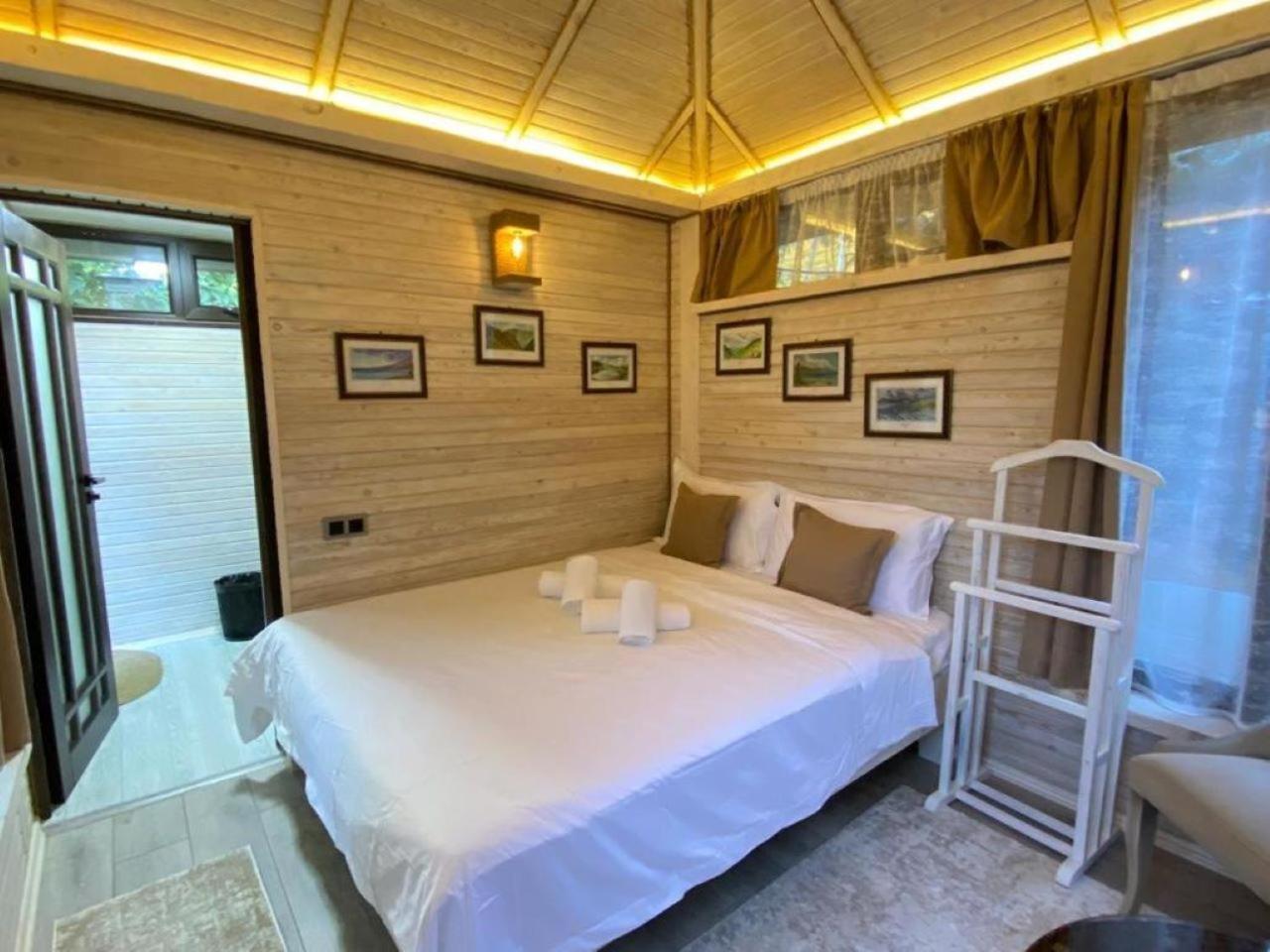 Kausar Hotel 비슈케크 외부 사진